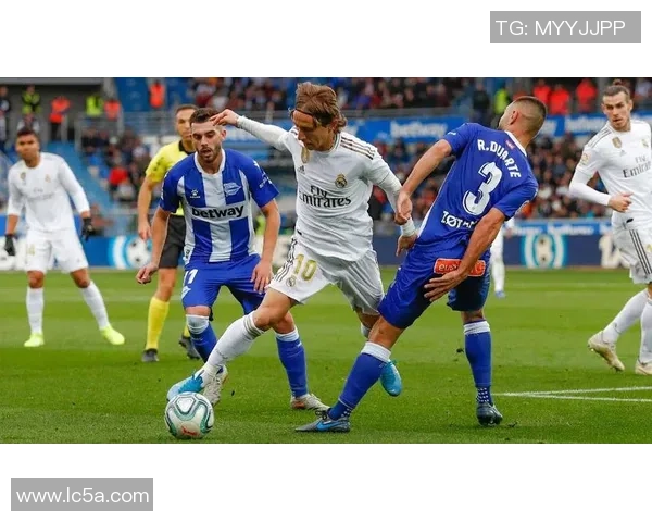 周六030西甲:奥萨苏纳主场迎战阿拉维斯,保级边际队对决客场稳健劲旅