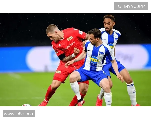 小蜜蜂主帅:让阿森纳感到不安,且差点经过定位球打入进球